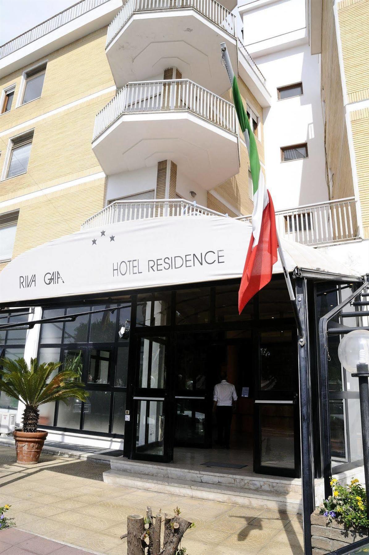 Riva Gaia Apartahotel 3*
